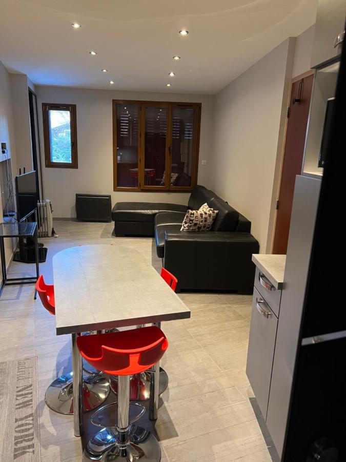 Mandana Appartement Évian-les-Bains Buitenkant foto